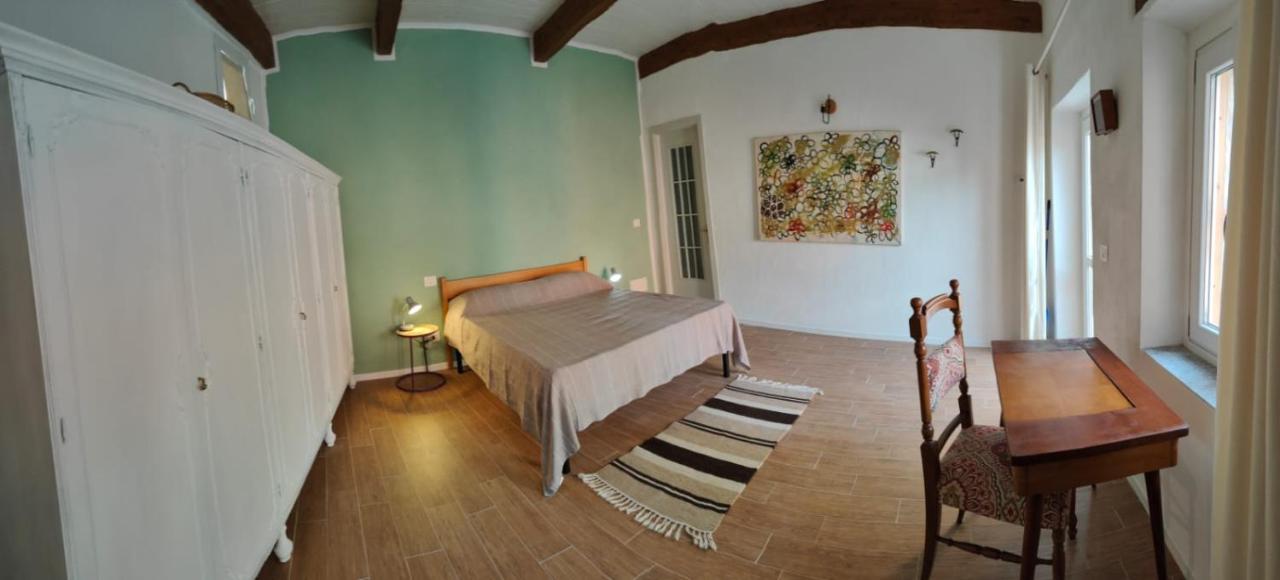 Magalocanda Stanze Sotto Al Castello Montemagno  Εξωτερικό φωτογραφία